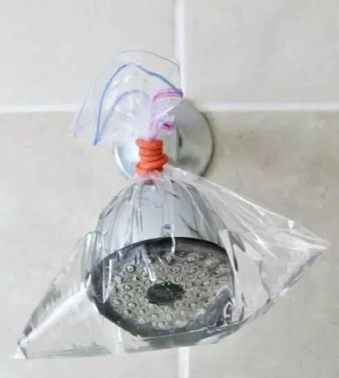 浴室花洒漏水修理方法（媳妇总说洗完澡花洒漏水）(2)