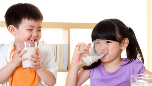 经常喝奶可以提高性功能吗