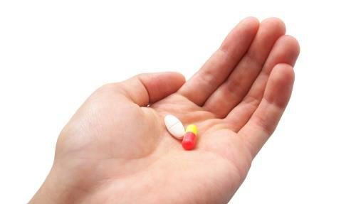 阿司匹林能和降压药一块吃吗?