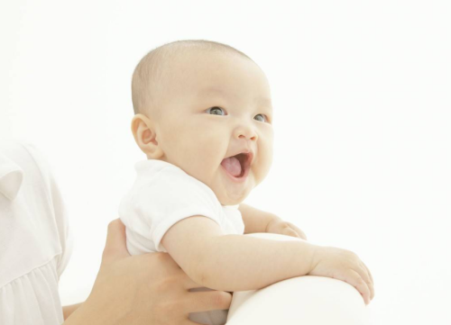 宝宝出生时体重越重智商越高吗?