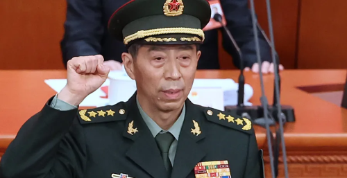  中国防长抵达克宫，普京亲切喊话：亲爱的部长同志