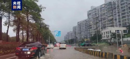 福建厦门发布暴雨红色预警 厦漳轮渡暂时停航