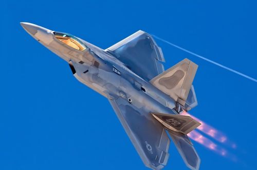 F-22遭曝光已无法战斗？要强制退役？美军空中霸主或已成落汤鸡