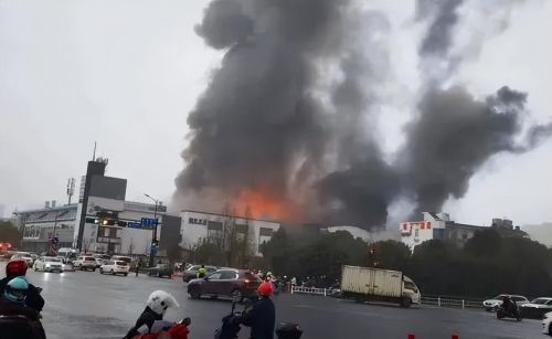  痛心，浙江武义厂房起火，已致11人遇难，浙江武义昨天哪里火灾