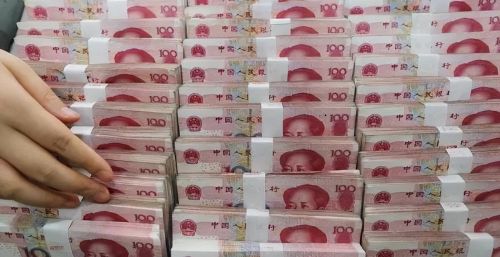  人民币很难代替美元！中国连续7个月减持美债，仍是第二大持有国