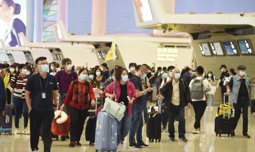 五一调休被怼上热搜，北航继续过周末五一不调休，同学们一脸无奈