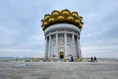 绍兴地标建筑，投资13亿门票90元，拥有九项世界第一，风景很美