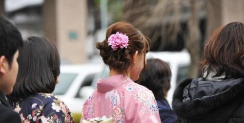 众多日本女士来中国定居，其实高额薪资只是借口，这才是目的