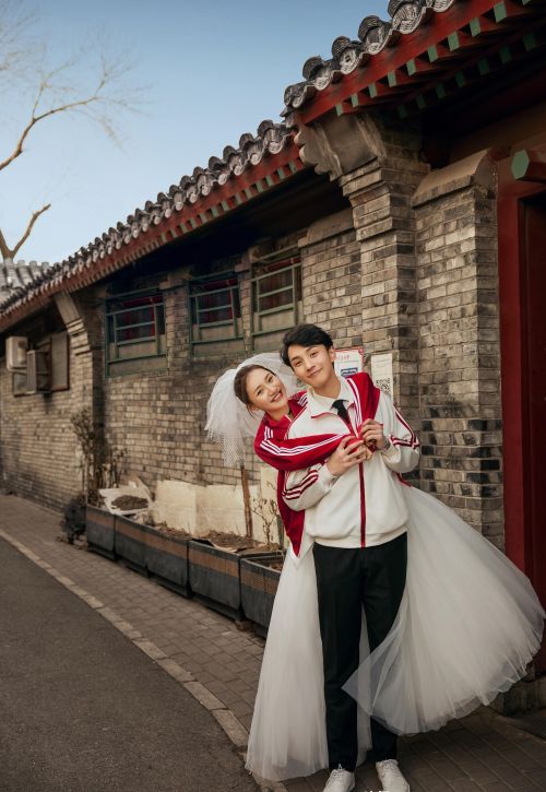 在上海拍婚纱照(去上海拍婚纱照大概多少钱)