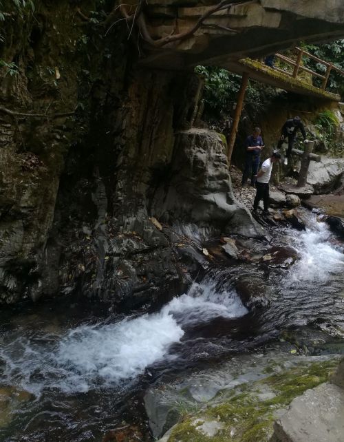 玉溪新平石门峡景区游览