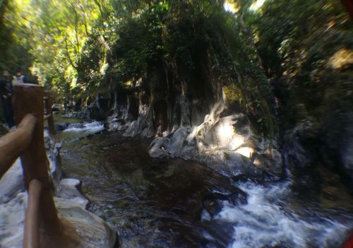 玉溪新平石门峡景区游览