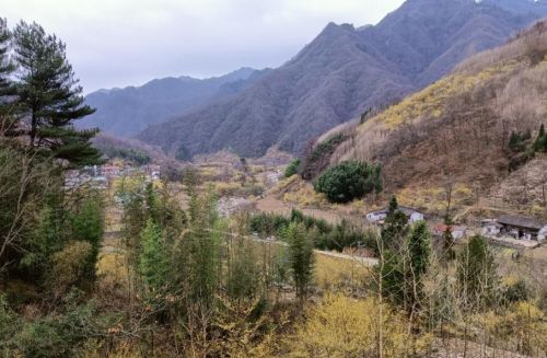 西安周边都有哪些山(西安周边的山景点)