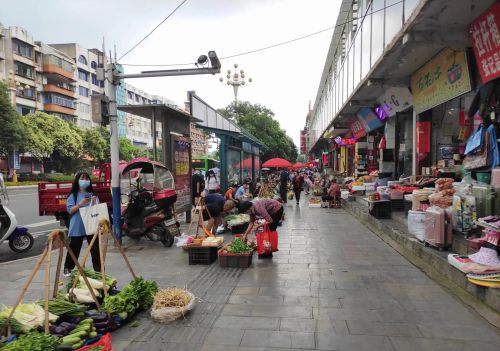 安顺的旅游(安顺值得去的地方)