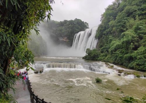 安顺的旅游(安顺值得去的地方)