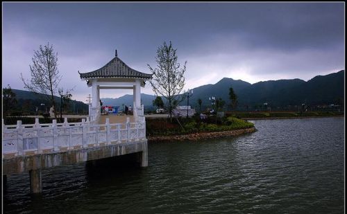 山雨欲来风满楼谁的诗句(山雨欲来风满楼的诗意)