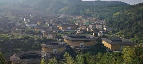 福建闽南土楼(闽南文化建筑土楼)