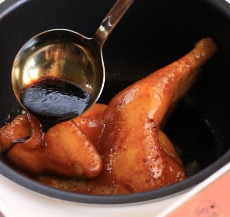 简单电饭锅焗三杯鸡的做法(简单电饭锅焗三杯鸡要多久)