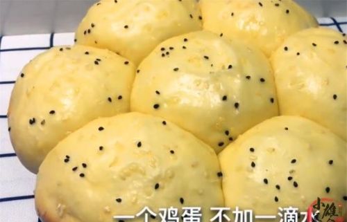 电饭锅做面包需要什么材料(电饭锅面包的家庭做法不用醒面)