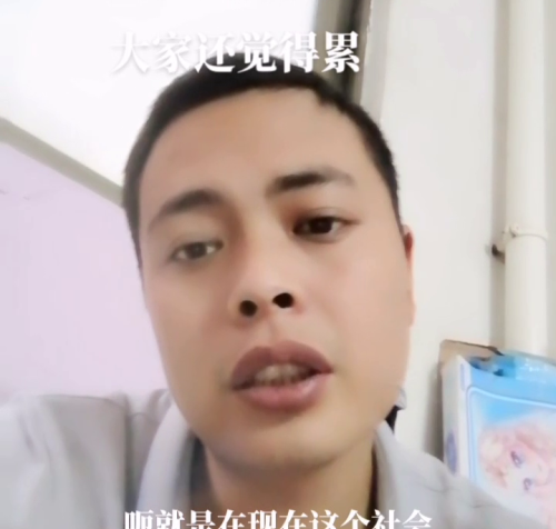 曾经的少年已不再年少下一句(曾经的少年已不再年少的意思)