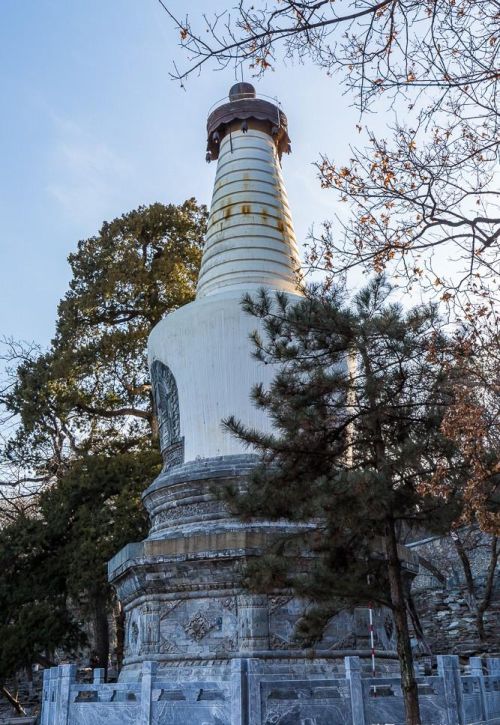 大觉寺白塔简介(大觉寺的白塔叫什么名)