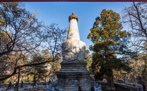 大觉寺白塔简介(大觉寺的白塔叫什么名)