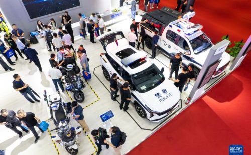 第十三届中国道路交通安全产品博览会在长沙开幕