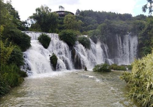 真山真水天河潭图片大全(天河潭山水瀑布景点是什么)