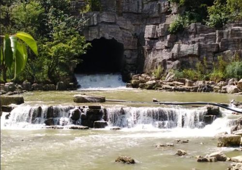 真山真水天河潭图片大全(天河潭山水瀑布景点是什么)