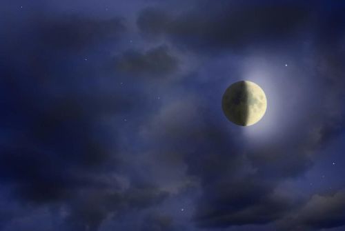 今晚,就有一缕明亮的月光作文(今晚,就有一缕明亮的月光是什么歌)