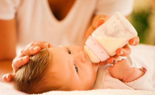 母乳不足时如何合理选择、添加配方奶?(缺少母乳时最好的代乳品)