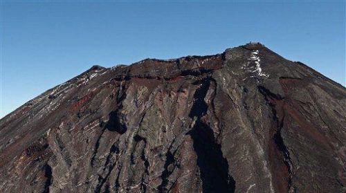 日本富士山积雪消失(日本富士山没雪了)