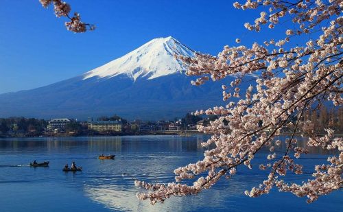 日本富士山积雪消失(日本富士山没雪了)