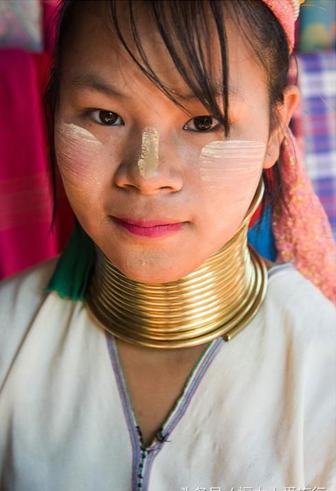 缅甸部落里，遇见最漂亮的长颈女