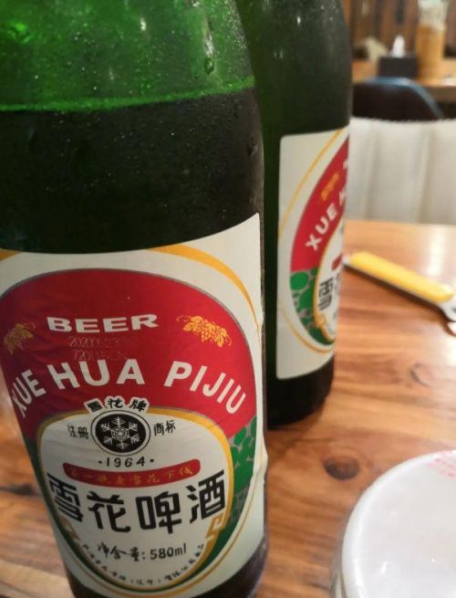 大绿棒子是啥啤酒(大绿棒子啤酒多少钱一瓶)