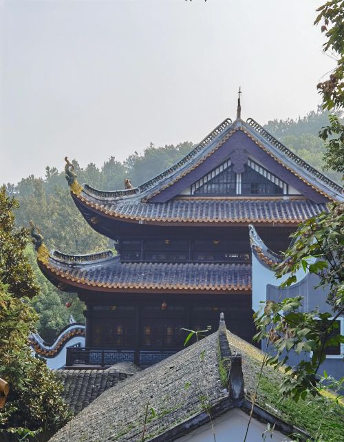 古建歇山屋顶建造(中国古代建筑的歇山式屋顶结构指的是)