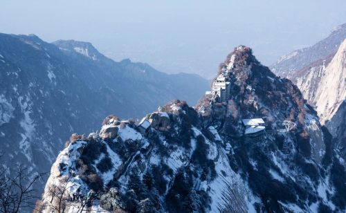 西岳华山在哪个省(西岳华山简介)