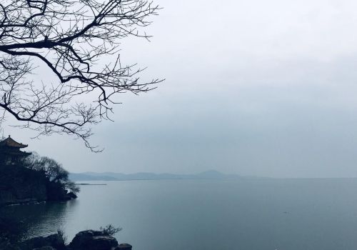 千古江山,英雄无觅孙仲谋处全诗(千古江山,英雄无觅孙仲谋处正常语序)