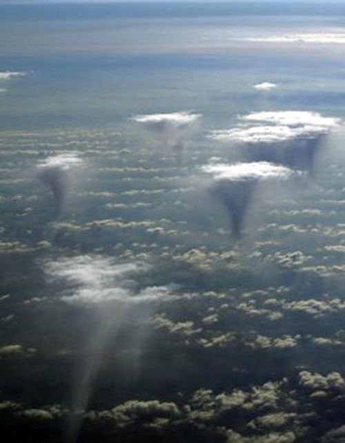 地球上奇怪的云(十大奇异的云彩景观)