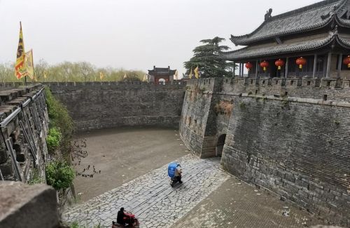 古代瓮城的作用(古代瓮城城门最多的是哪一个)