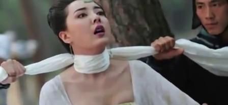 古代陪葬女子为何双腿是打开的(古代陪葬的女人为什么腿是分开的?)