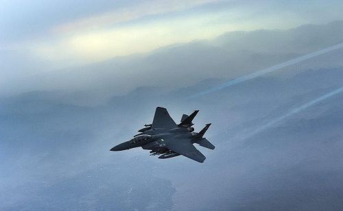 双引擎、全天候、高机动性空中优势重型F-15鹰式战斗机