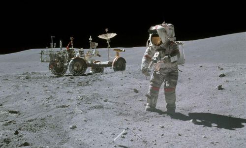 阿波罗飞船怎么从月球返回(阿波罗飞船飞到月球需要几天)