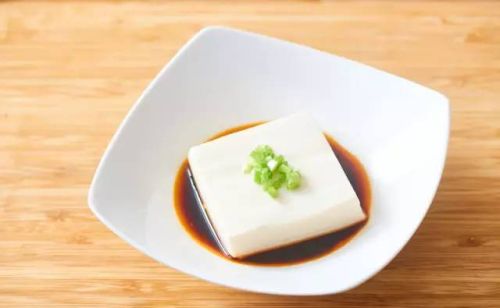 拌热豆腐最好吃的调料是啥?(凉拌冷豆腐)