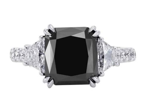 黑色钻石到底是个什么玩意儿图片(黑色钻石是什么?)