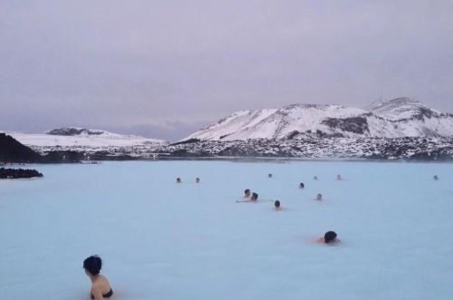 冰岛的冰火两重天的地理含义及原因(冰岛冰火两重天的原因)