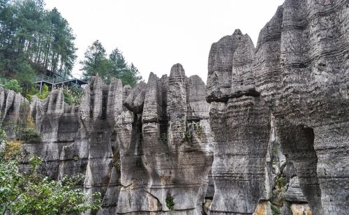 重庆周边旅游必去十大景点推荐(重庆周边热门旅游景点)