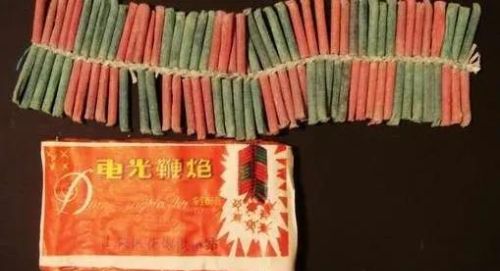 小时候的花炮名字(90后小时候过年玩鞭炮)