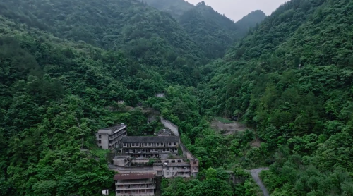 贵州大山深处发现一座空城，曾有2万人在此生活，今只有1人留守