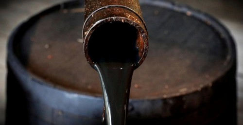 地球每天消耗的石油，相当于一条河流，那地球会不会越来越轻呢？