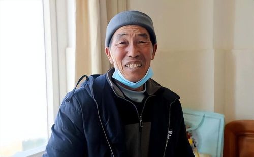 一天一碗面条，70岁独居老人患上甲状腺癌？医生：糊涂，别再吃了